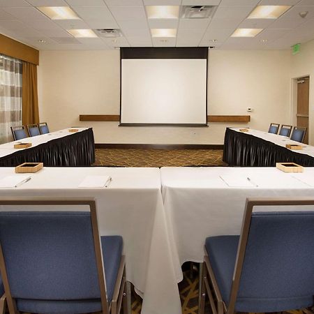 Hampton Inn & Suites Baltimore/Woodlawn Екстер'єр фото