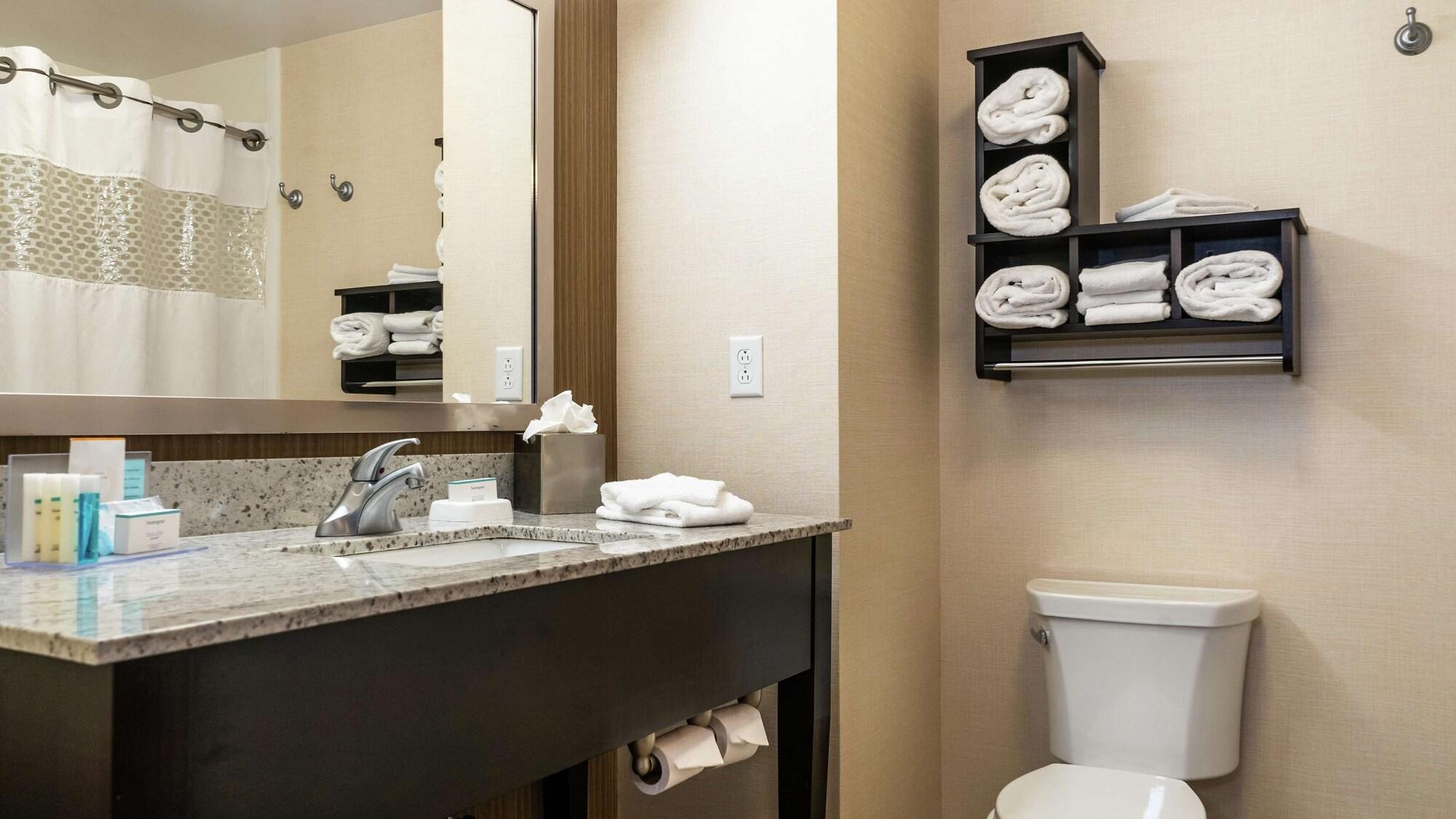 Hampton Inn & Suites Baltimore/Woodlawn Екстер'єр фото