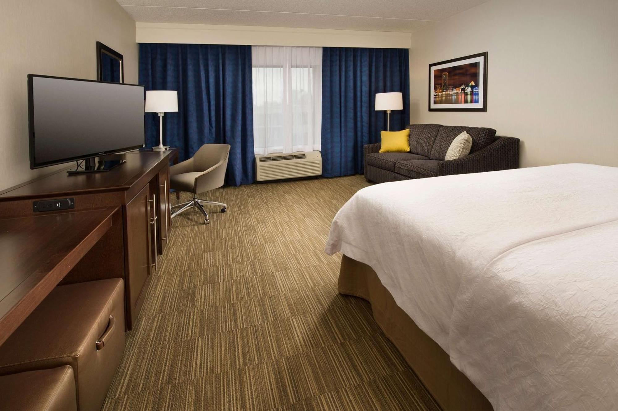 Hampton Inn & Suites Baltimore/Woodlawn Екстер'єр фото