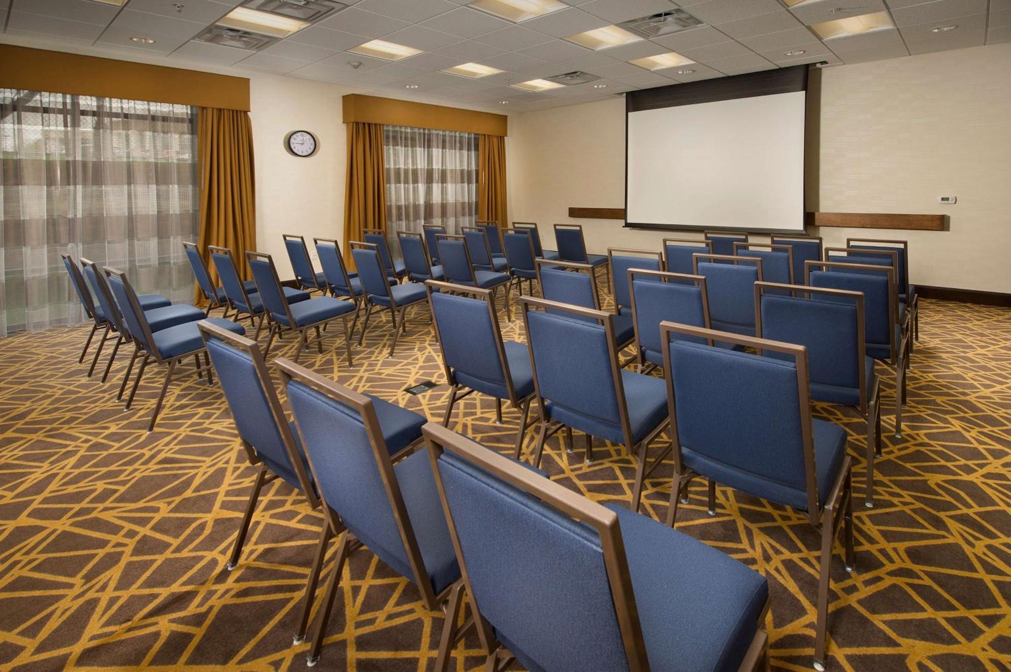 Hampton Inn & Suites Baltimore/Woodlawn Екстер'єр фото