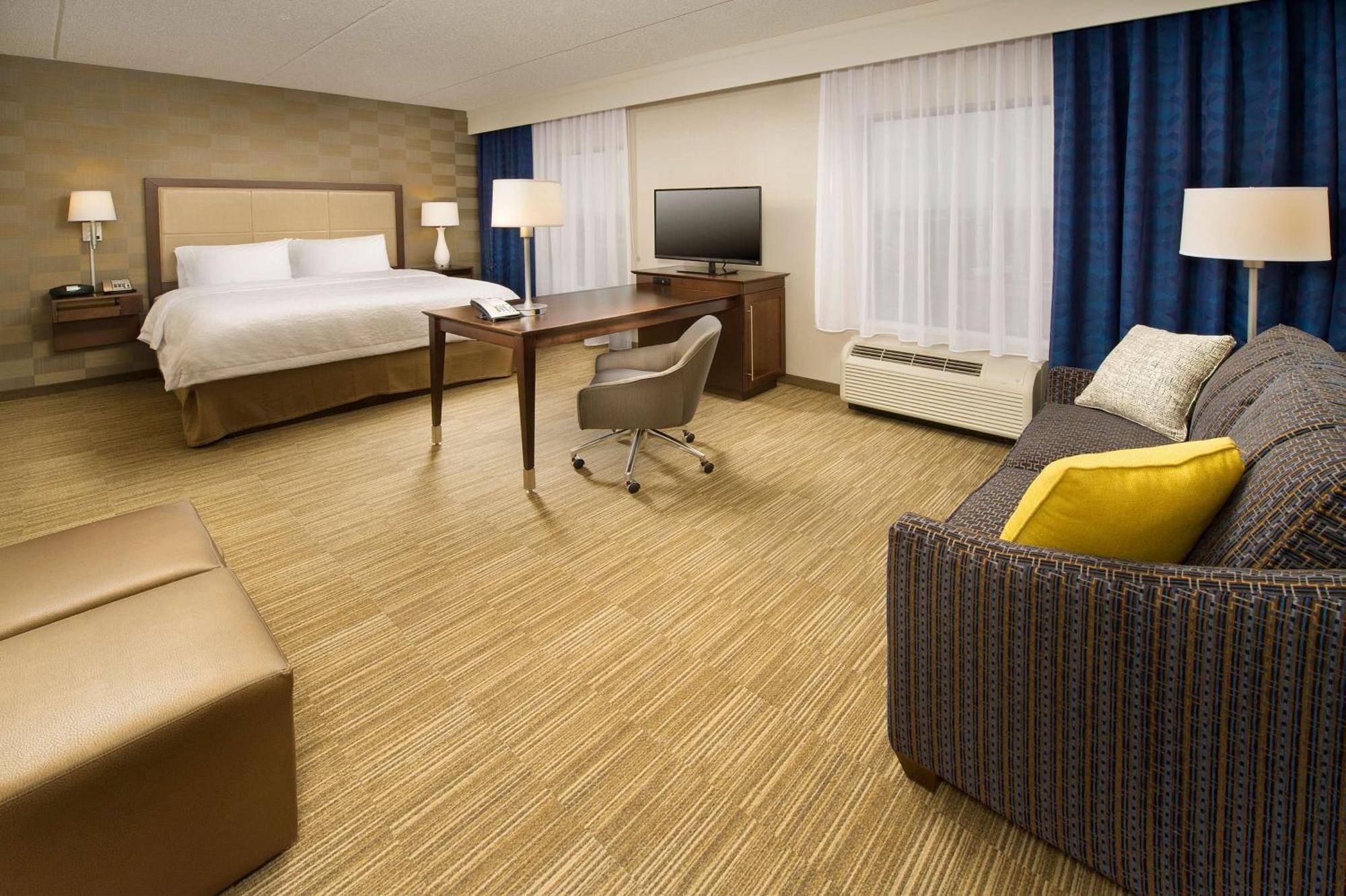 Hampton Inn & Suites Baltimore/Woodlawn Екстер'єр фото