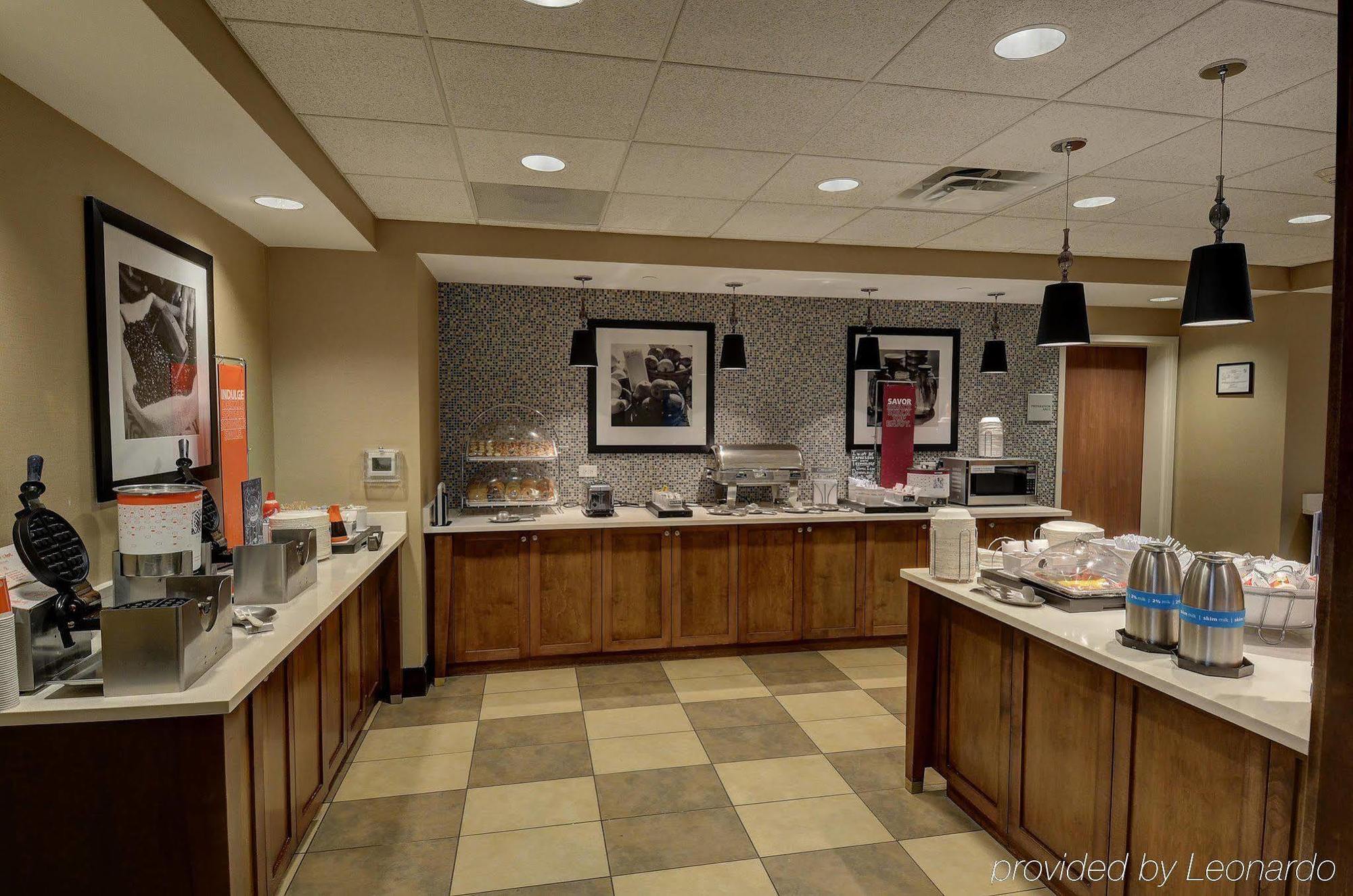 Hampton Inn & Suites Baltimore/Woodlawn Екстер'єр фото