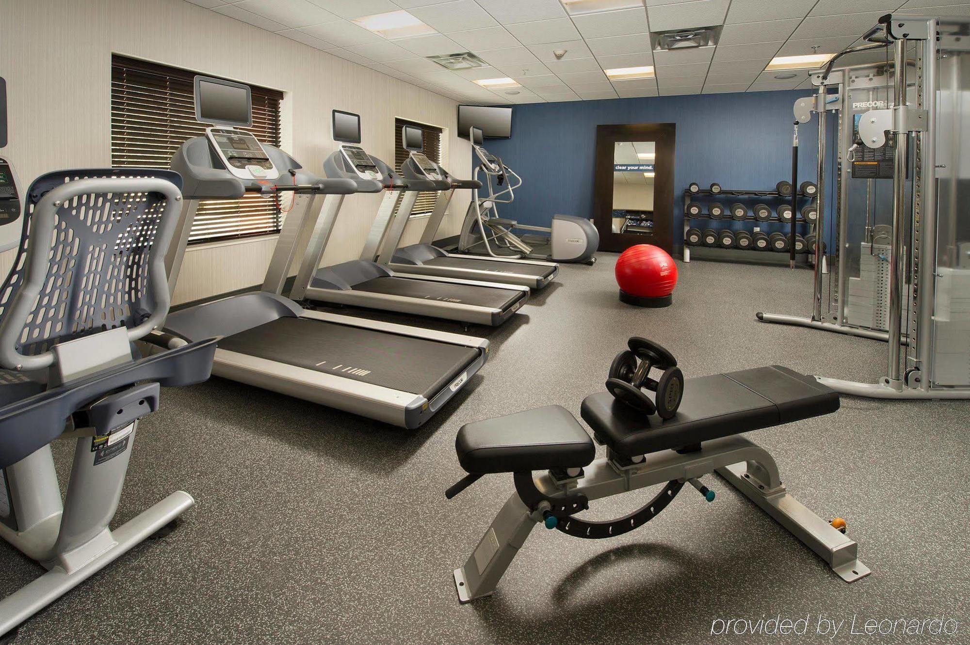Hampton Inn & Suites Baltimore/Woodlawn Екстер'єр фото