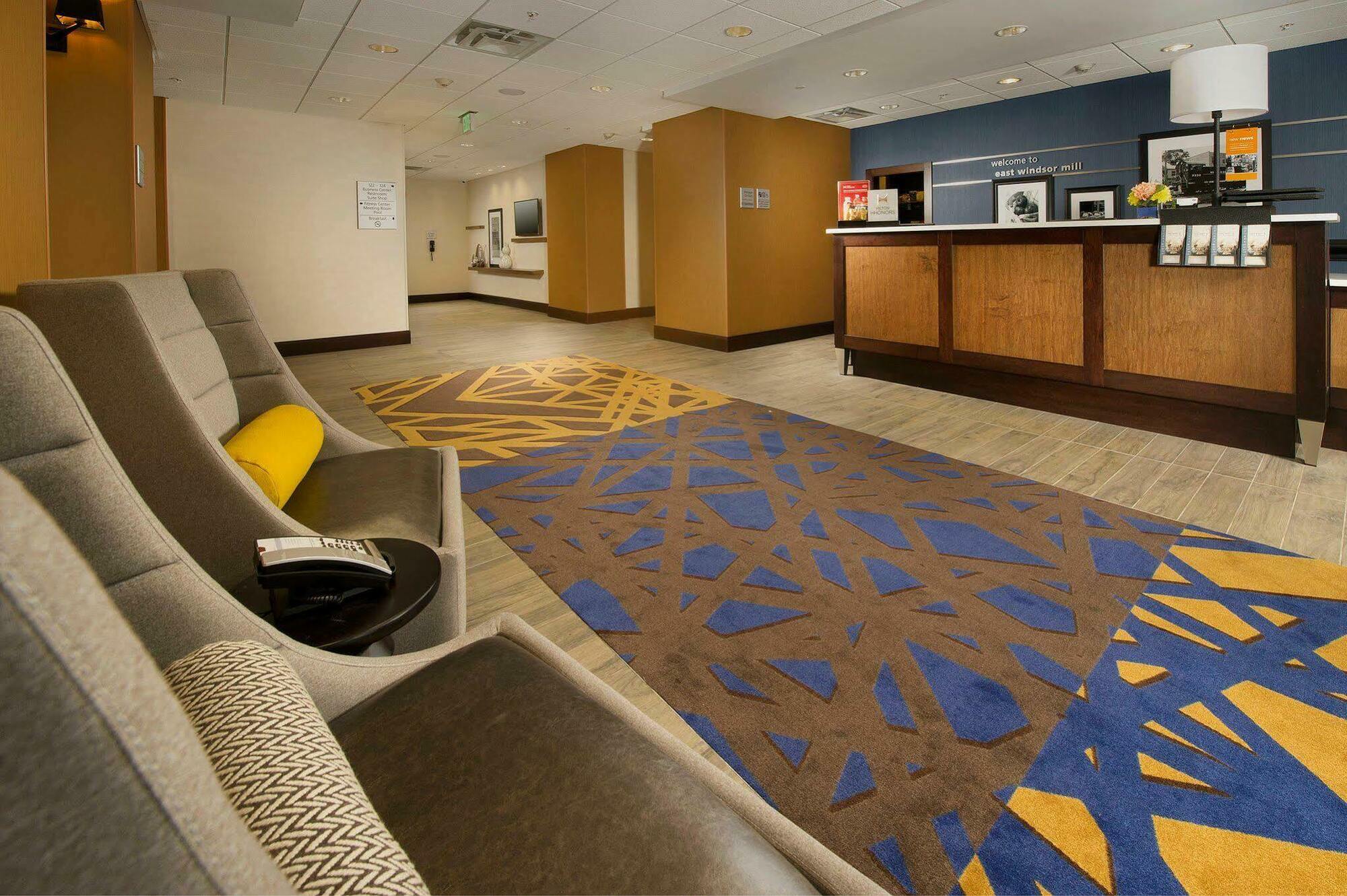 Hampton Inn & Suites Baltimore/Woodlawn Екстер'єр фото